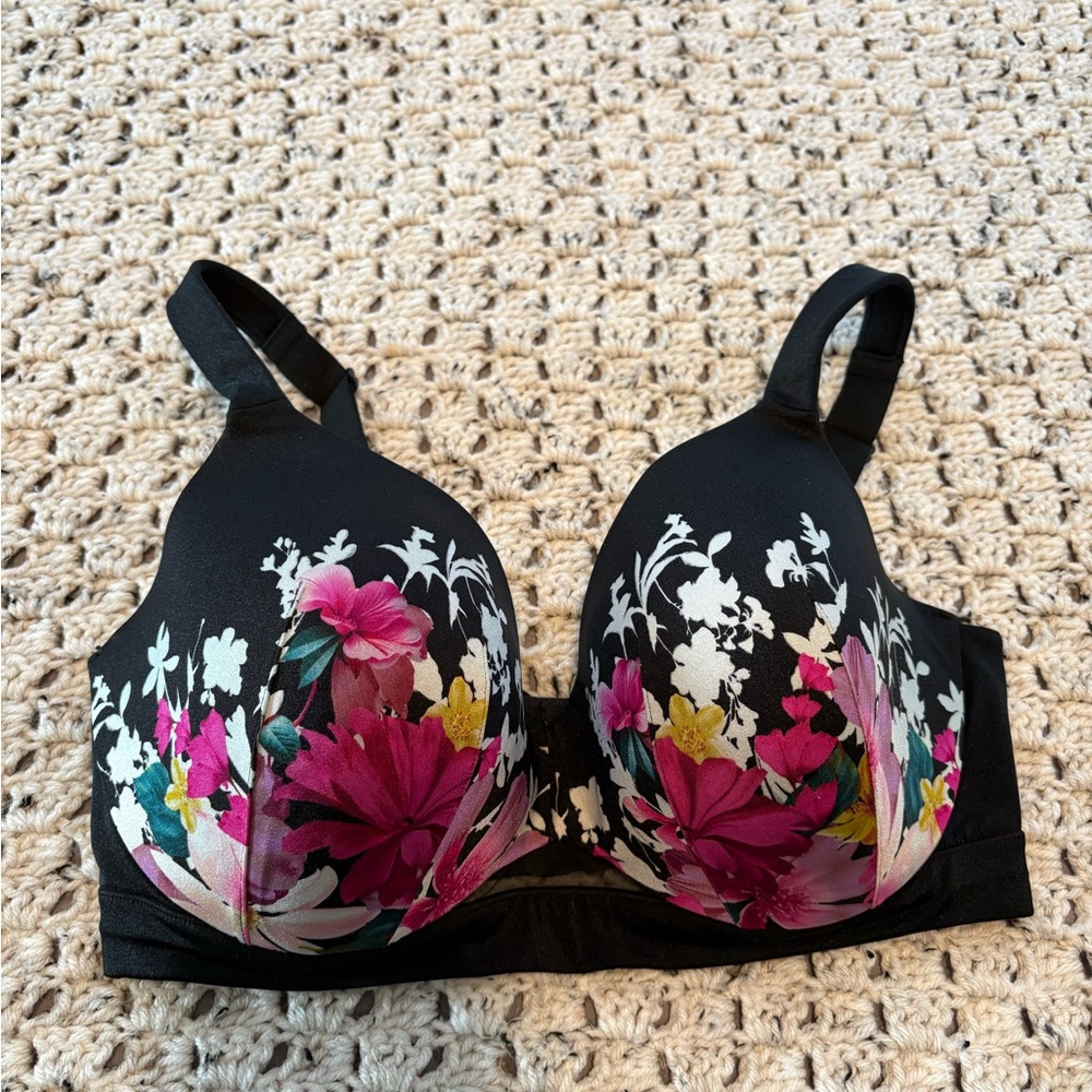 Lane Bryant Cacique Lightly Lined Full Coverage Black Bra w/ Floral Design 36DDD